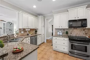 994 Gentry Ln SW, Marietta, GA 30064 - Photo 16