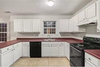 1067 Misty Meadows Point, Hampton, GA 30228 - Photo 8