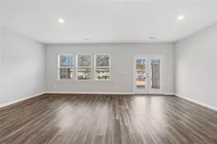 2079 Lanier Harbor Pointe, Buford, GA 30518 - Photo 14