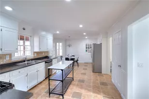 990 Providence Dr, Lawrenceville, GA 30044 - Photo 14