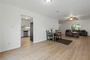 310 Winding River Dr, Atlanta, GA 30350 - Photo 6