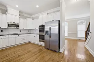 109 W Ridge Way, Roswell, GA 30076 - Photo 8