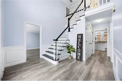 125 Sandridge Court, Alpharetta, GA 30022 - Photo 2