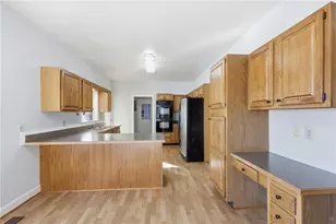 2453 Basin Ct, Gainesville, GA 30506 - Photo 12