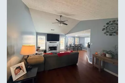 947 Wayne Drive, Snellville, GA 30078 - Photo 6