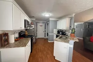 947 Wayne Dr, Snellville, GA 30078 - Photo 10