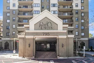 795 Hammond Dr, Atlanta, GA 30328 - Photo 2