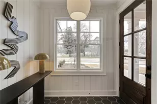 724 NW Bradford St, Gainesville, GA 30501 - Photo 4