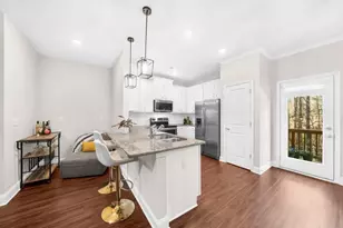 2561 Castellan Dr, Atlanta, GA 30316 - Photo 10