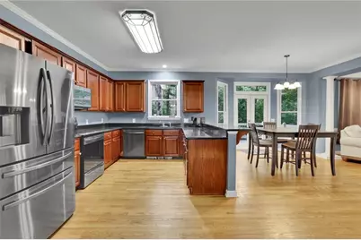 2130 Hickory Cove, Cumming, GA 30041 - Photo 10