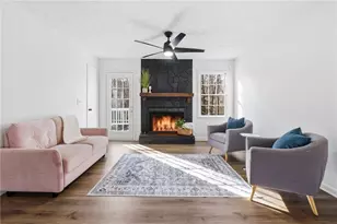 5641 Riding Woods Dr SW, Powder Springs, GA 30127 - Photo 10