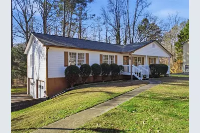 5641 Riding Woods Drive SW, Powder Springs, GA 30127 - Photo 2