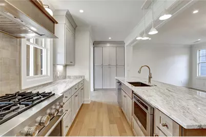 720 NW Bradford Street, Gainesville, GA 30501 - Photo 8