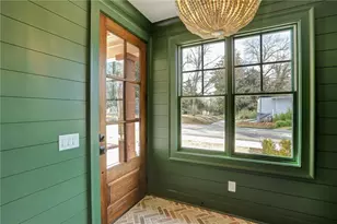 720 NW Bradford St, Gainesville, GA 30501 - Photo 4