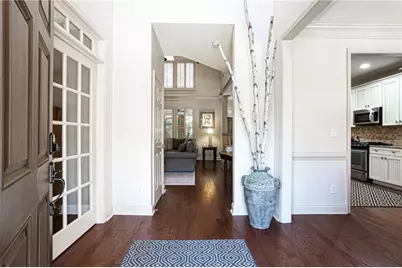 4010 Rockingham Drive, Roswell, GA 30075 - Photo 2