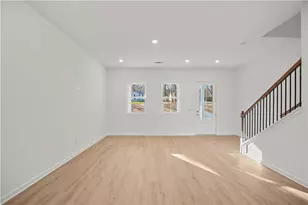 2126 Burroughs Ave SE, Atlanta, GA 30315 - Photo 6