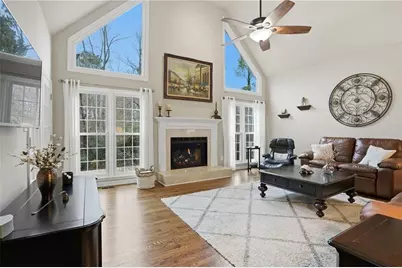 615 Wexford Close, Roswell, GA 30075 - Photo 8