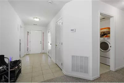 709 Jacoby Drive, Loganville, GA 30052 - Photo 4