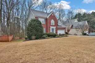 1435 Great Oaks Dr, Lawrenceville, GA 30045 - Photo 2