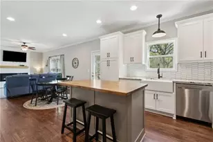 85 Lawson St, Buford, GA 30518 - Photo 26