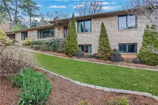 5077 Vernon Oaks Dr, Atlanta, GA 30338 - Photo 2