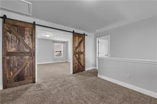 304 Red Cap Cir, Jefferson, GA 30549 - Photo 32