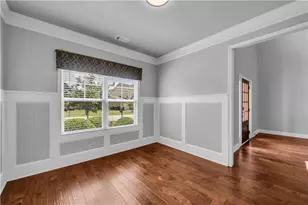 304 Red Cap Cir, Jefferson, GA 30549 - Photo 12