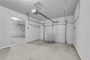 304 Red Cap Cir, Jefferson, GA 30549 - Photo 30