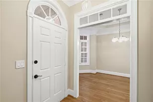 8440 Parker Pl, Roswell, GA 30076 - Photo 4