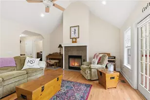 221 Grindstone Creek Dr, Clarkesville, GA 30523 - Photo 8