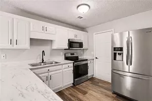 6041 Creekerton Blvd, McDonough, GA 30252 - Photo 12