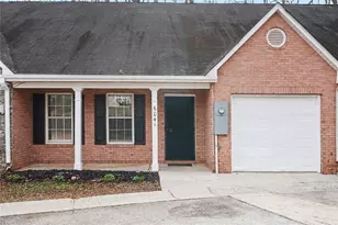 6041 Creekerton Blvd, McDonough, GA 30252 - Photo 2