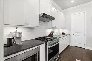 1829 La Dawn Ln NW, Atlanta, GA 30318 - Photo 6