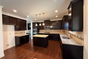 160 Red Wood Dr, Dallas, GA 30132 - Photo 2