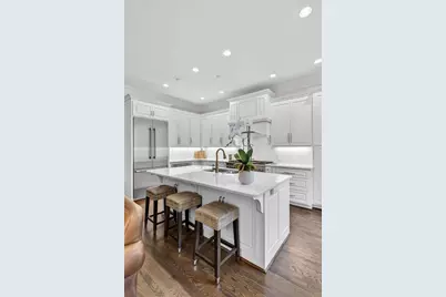 92 Old Ivy Road NE #7, Atlanta, GA 30342 - Photo 10