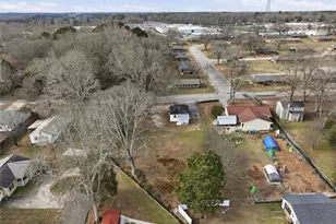 48 Horton St, Winder, GA 30680 - Photo 30