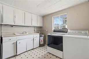 48 Horton St, Winder, GA 30680 - Photo 16