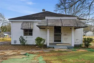 48 Horton St, Winder, GA 30680 - Photo 1