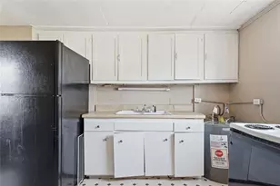 48 Horton St, Winder, GA 30680 - Photo 18