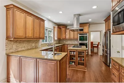 5460 E Idlewood Lane, Atlanta, GA 30327 - Photo 22