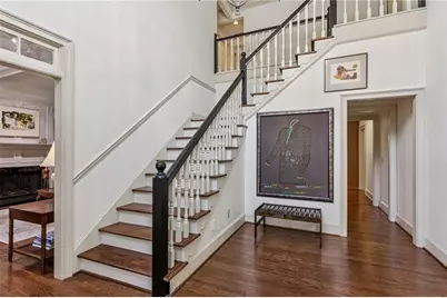5460 E Idlewood Lane, Atlanta, GA 30327 - Photo 10