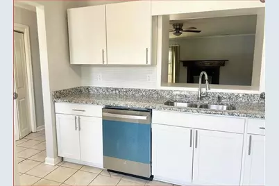 1021 Thornwoode Lane, Stone Mountain, GA 30083 - Photo 2