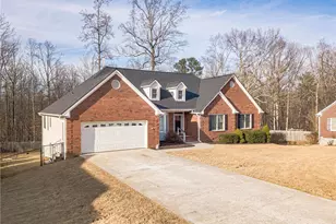 2160 Wynfield Point Dr, Buford, GA 30519 - Photo 2