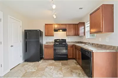 2877 S Hills, Riverdale, GA 30296 - Photo 10