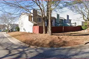 1021 Thornwoode Ln, Stone Mountain, GA 30083 - Photo 1