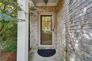 702 Surrey Park Pl SE, Smyrna, GA 30082 - Photo 2