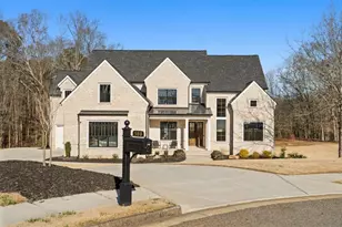 568 Versailles Dr, Auburn, GA 30011 - Photo 4