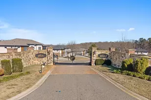 568 Versailles Dr, Auburn, GA 30011 - Photo 68