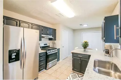 1050 Chapman Circle, Stone Mountain, GA 30088 - Photo 10