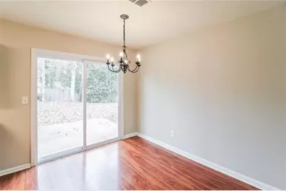 1050 Chapman Circle, Stone Mountain, GA 30088 - Photo 8